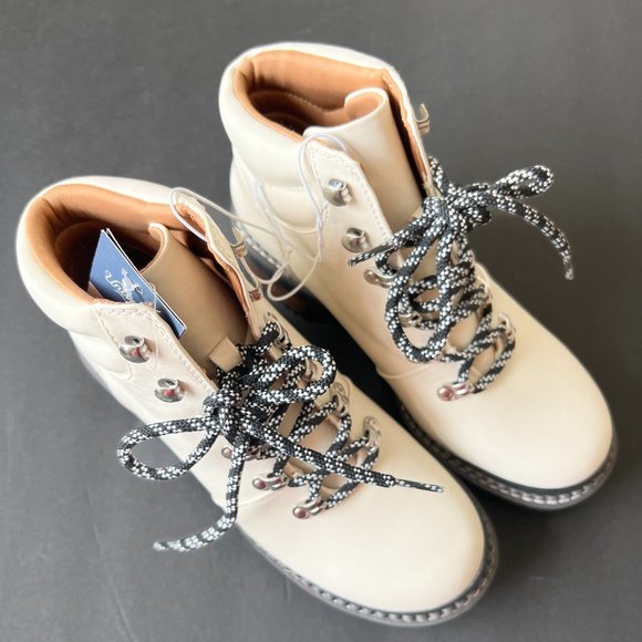 UNIVERSAL THREAD Women's "Kira" Lace-Up Hiker Boots NWT Size 6 - Picture 1 of 12